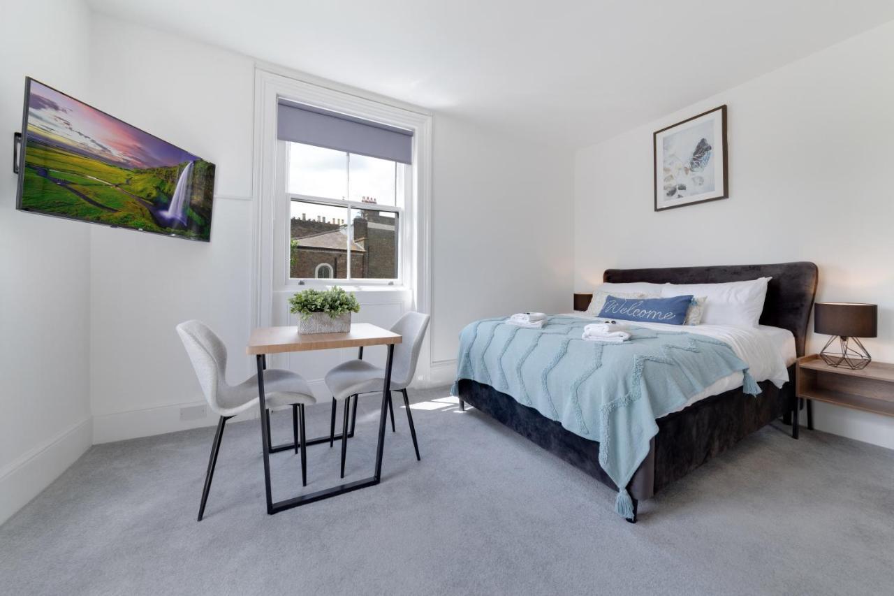 Suites By Rehoboth - M'Nuchah - Camden Road London Ngoại thất bức ảnh